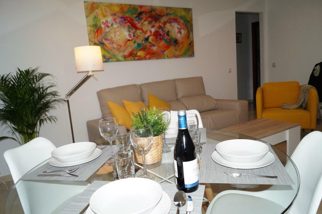 Apartamento Plaza Alfonso XII Málaga Exterior foto